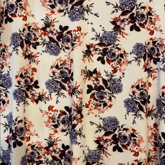 Lularoe Christy - Picture 2 of 4